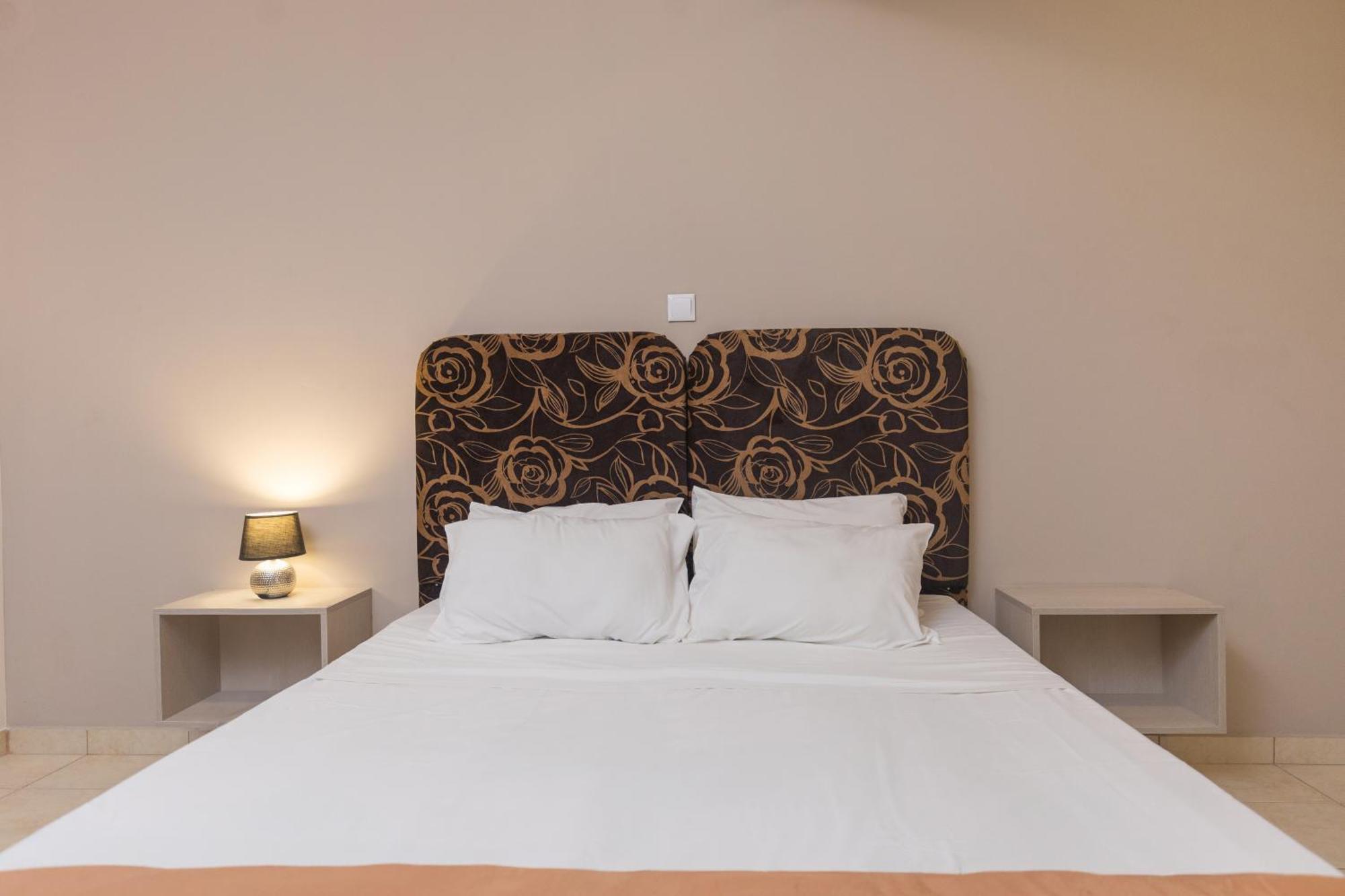 Dennis And Tanya Villas Laganas Ngoại thất bức ảnh